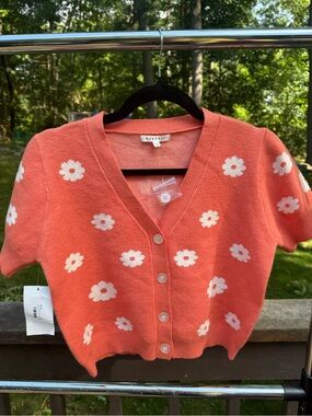 Dainty Daisy Coral Button-Up Short Sleeve Cardigan